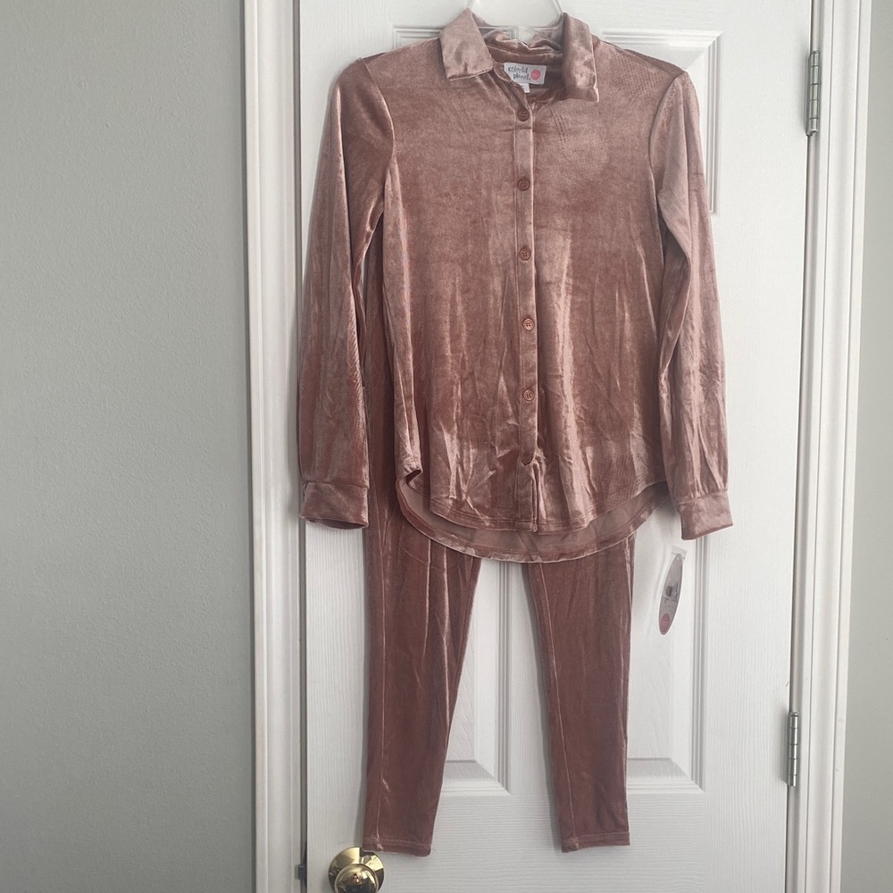 Kids Velvet Matching Set in Champagne
